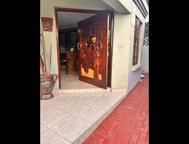 3 BEDROOM HOUSE FOR SALE IN EERSTERUST